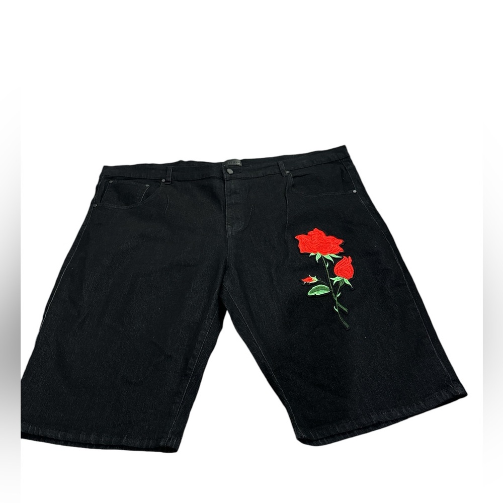 NWOT Steve's Jeans Black Denim Rose Embroidered Shorts‎ Size 46 Black